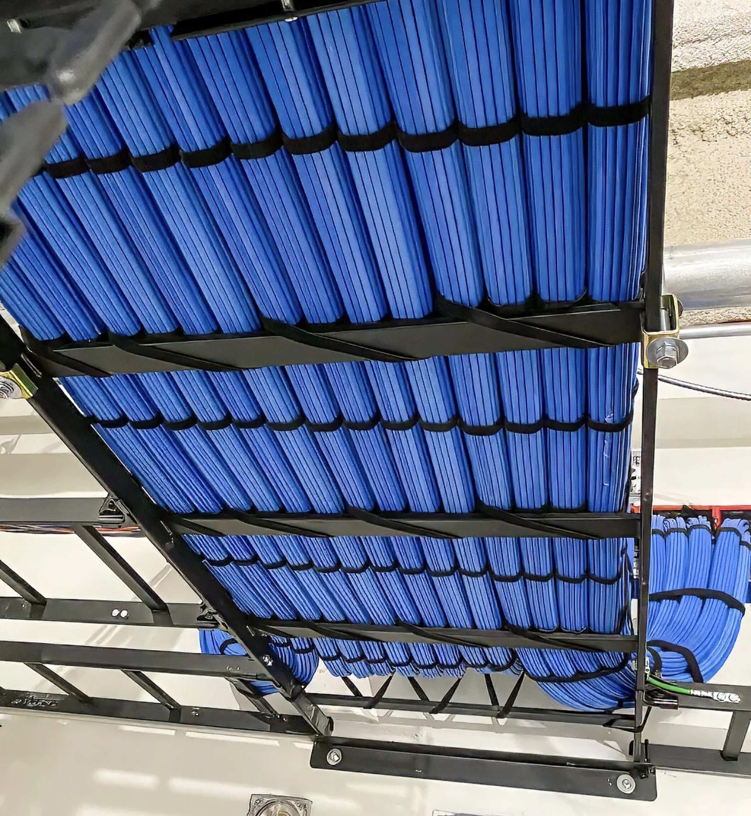 Real organized structured cabling in an overhead cable tray