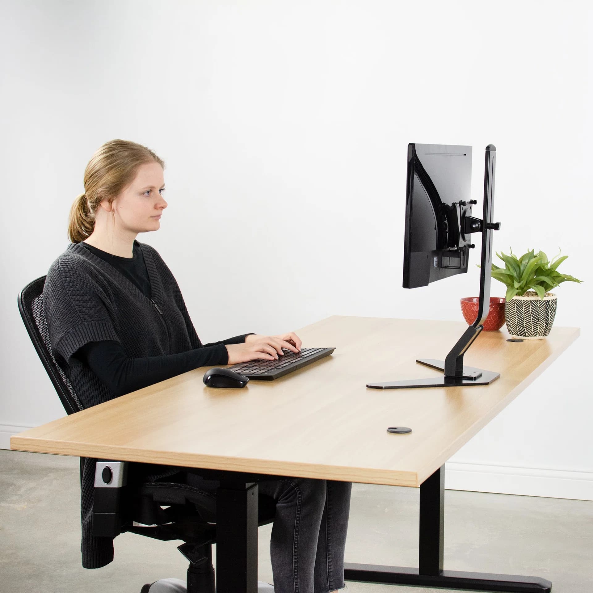 VESA Adapter for Compatible Dell Monitors