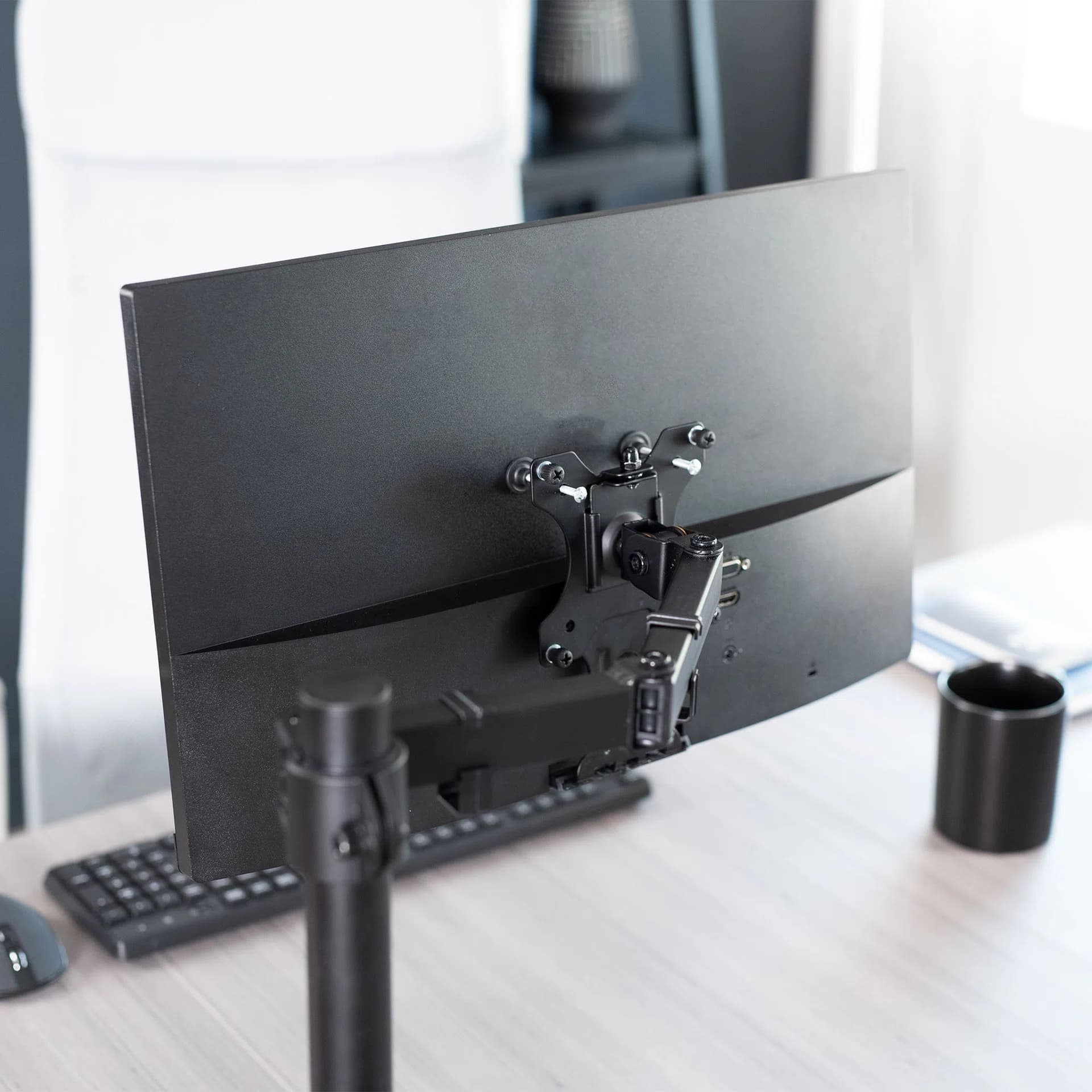 VESA Adapter for Compatible HP Pavilion Monitors