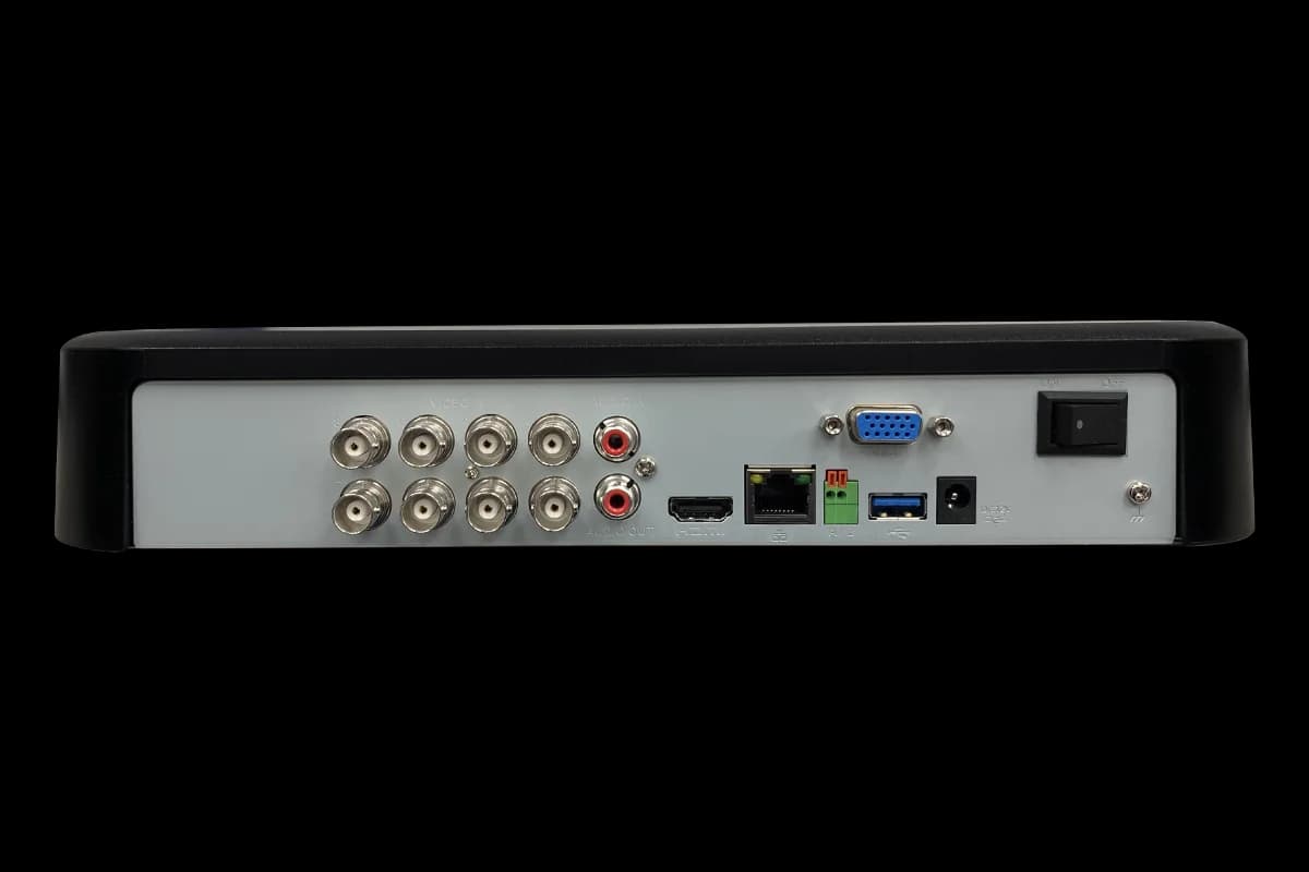 Lorex 4K 8 Channels 2TB Wired DVR System with 4K Deterrence Bullet Cameras